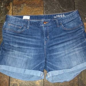 Stretchy GAP denim shorts💞💞